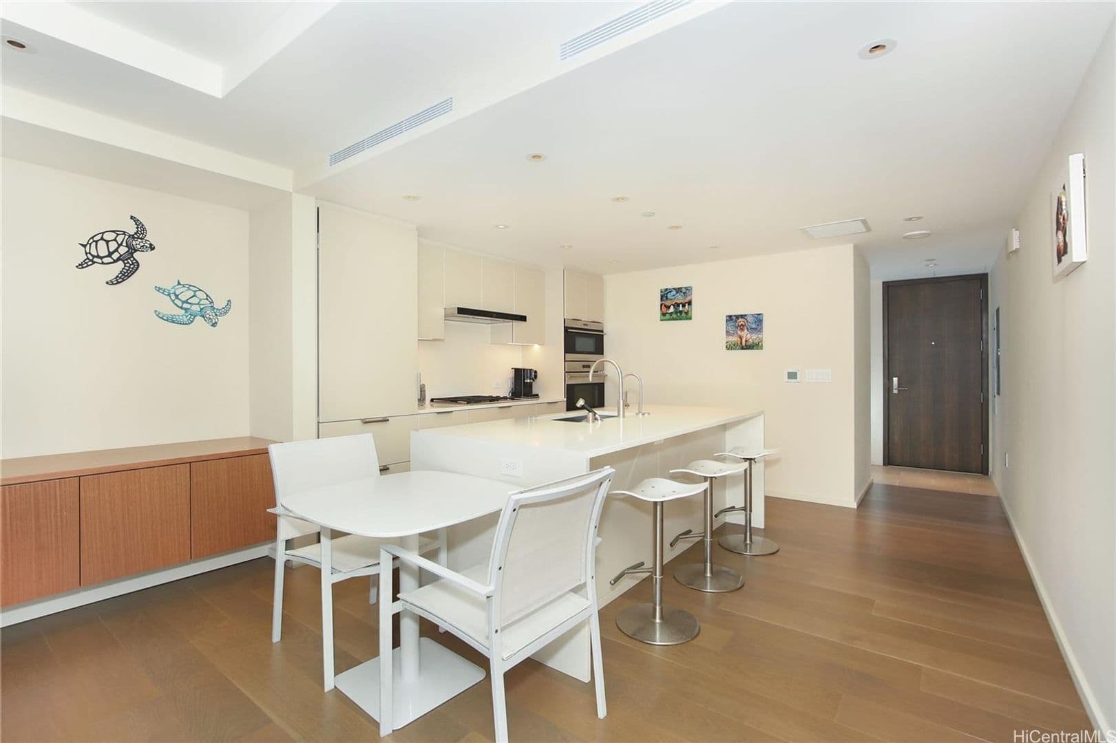 Honolulu Condo: 1388 Ala Moana Blvd. #1804