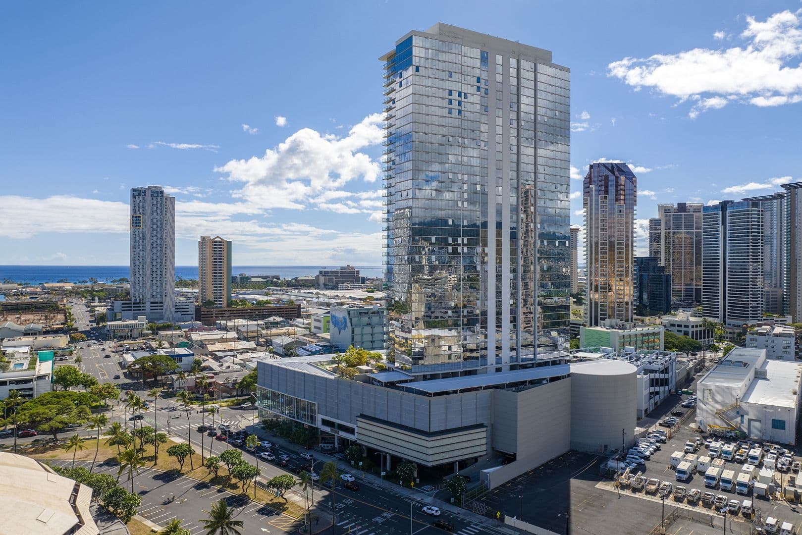 Honolulu Condo: 888 Kapiolani Blvd #4312