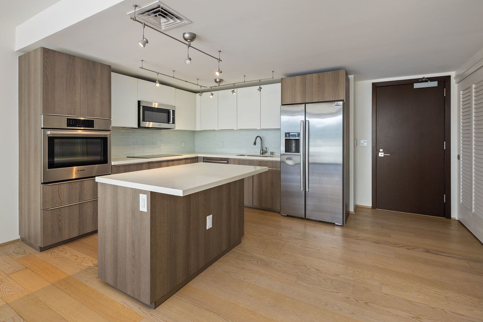 Honolulu Condo: 888 Kapiolani Blvd #4312