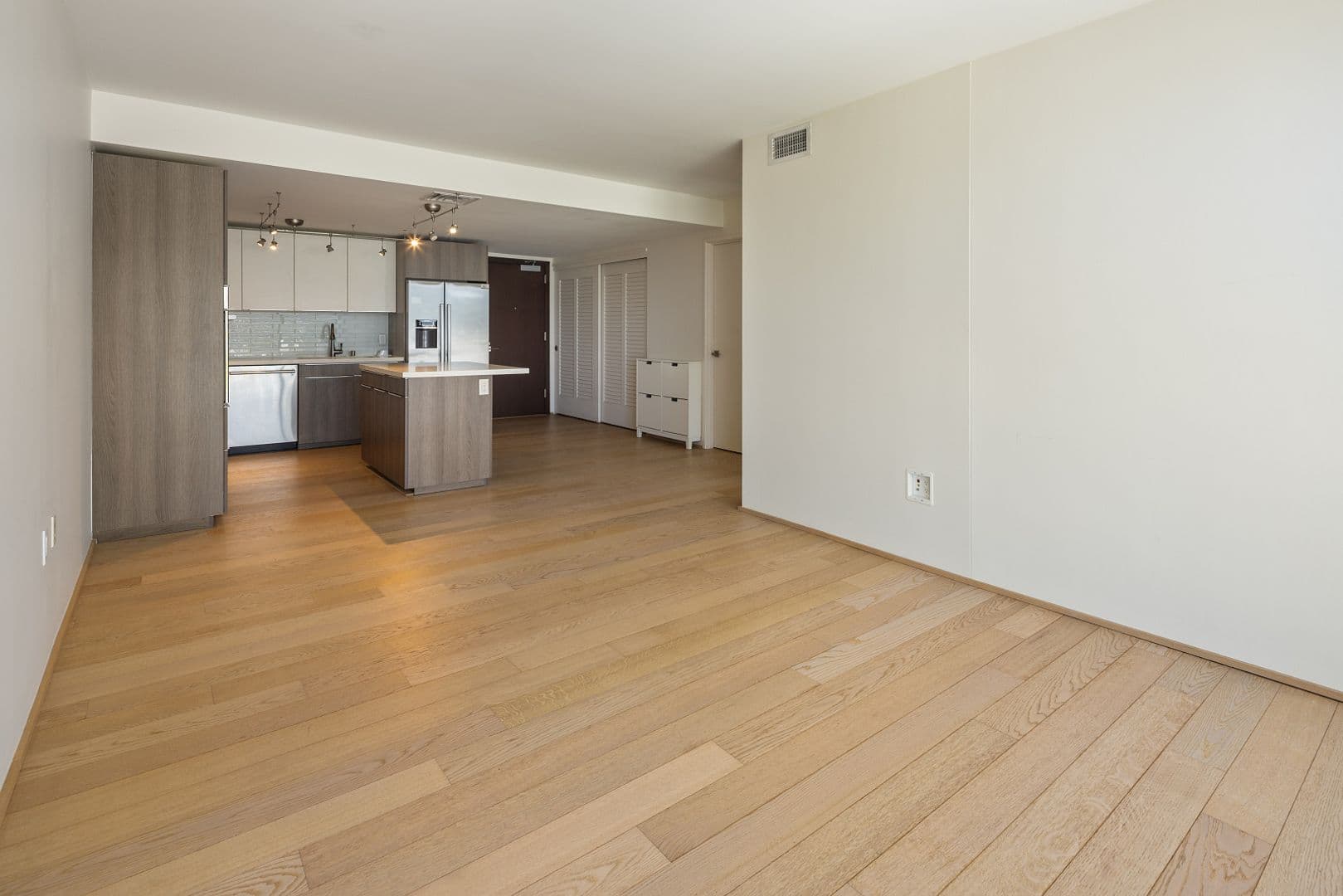 Honolulu Condo: 888 Kapiolani Blvd #4312