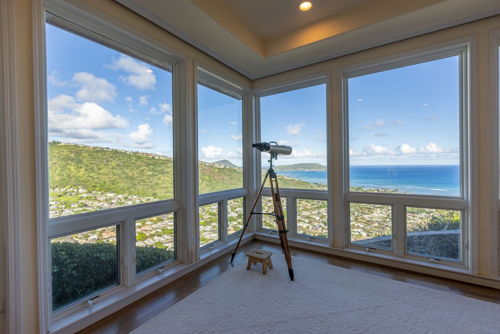 Honolulu House: 5200 Kuaiwi Pl