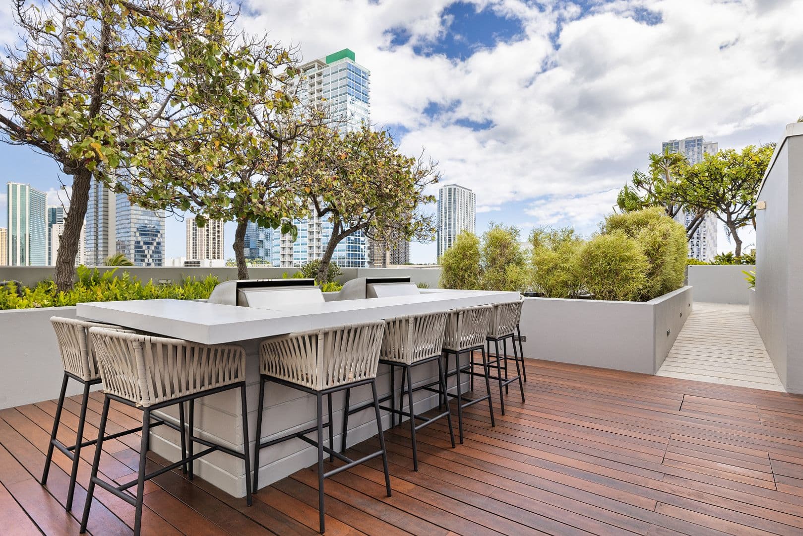 Honolulu Condo: 888 Kapiolani Blvd #4312