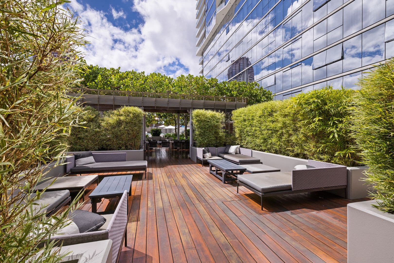 Honolulu Condo: 888 Kapiolani Blvd #4312