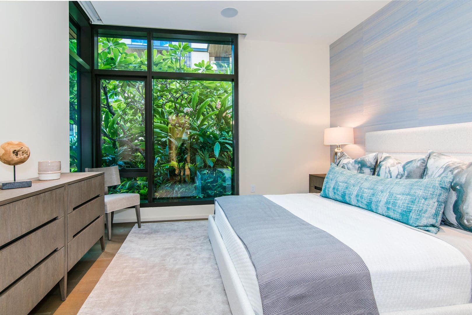 Honolulu Condo: 1388 Ala Moana Blvd. #3303