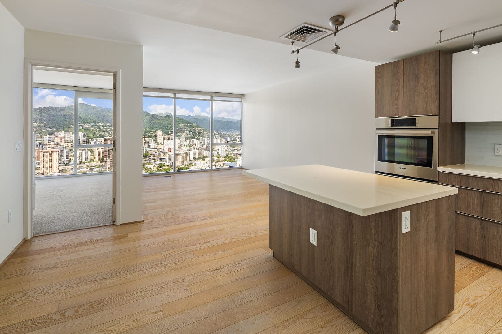Honolulu Condo: 888 Kapiolani Blvd #4312