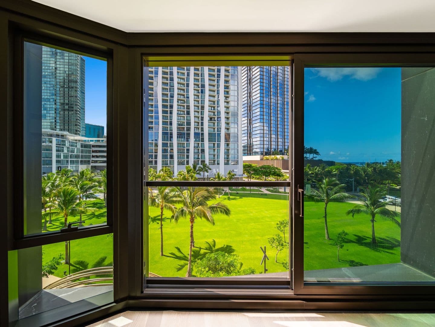 Honolulu House: 333 Ward Ave