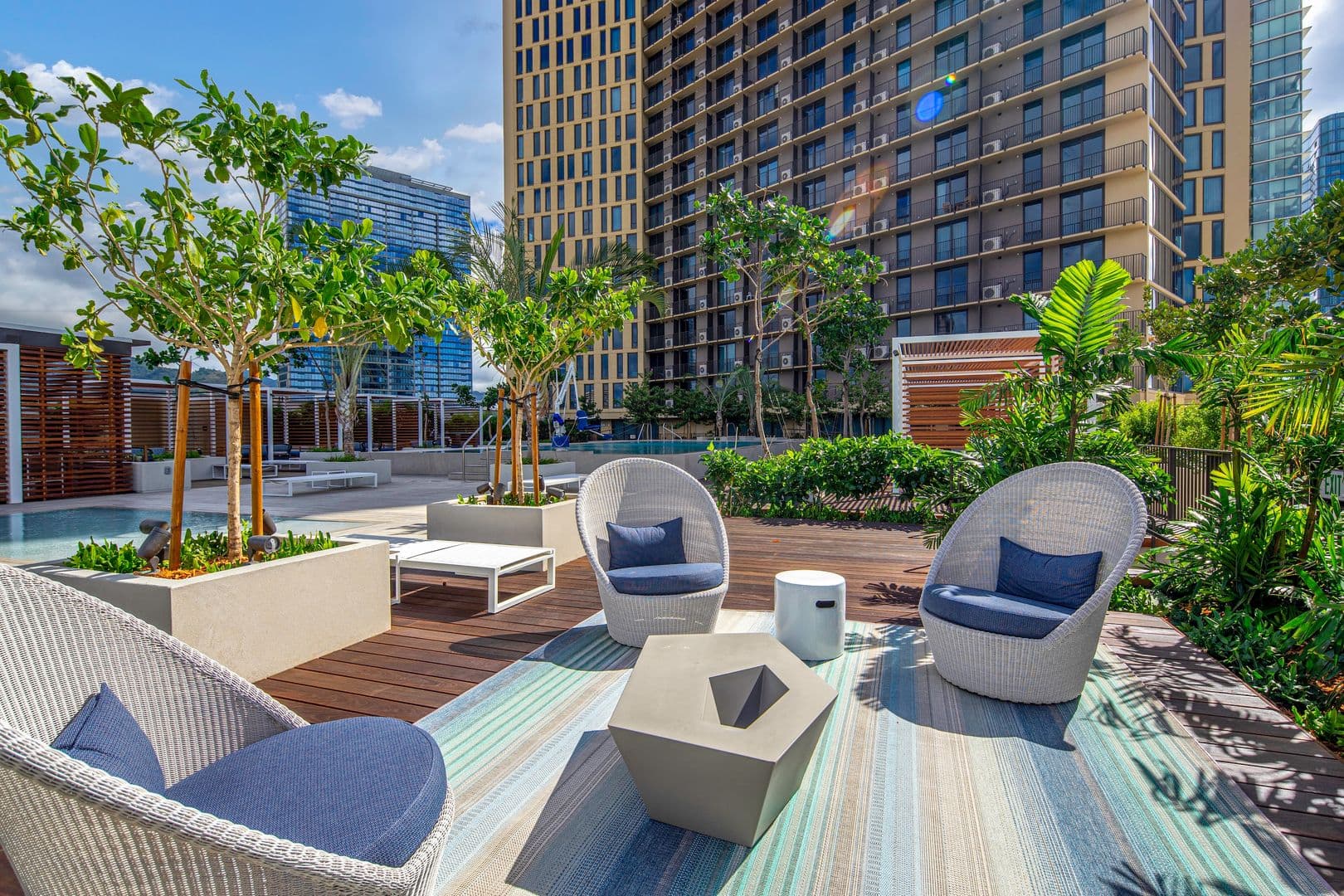 Honolulu Condo: 987 Queen St #3714