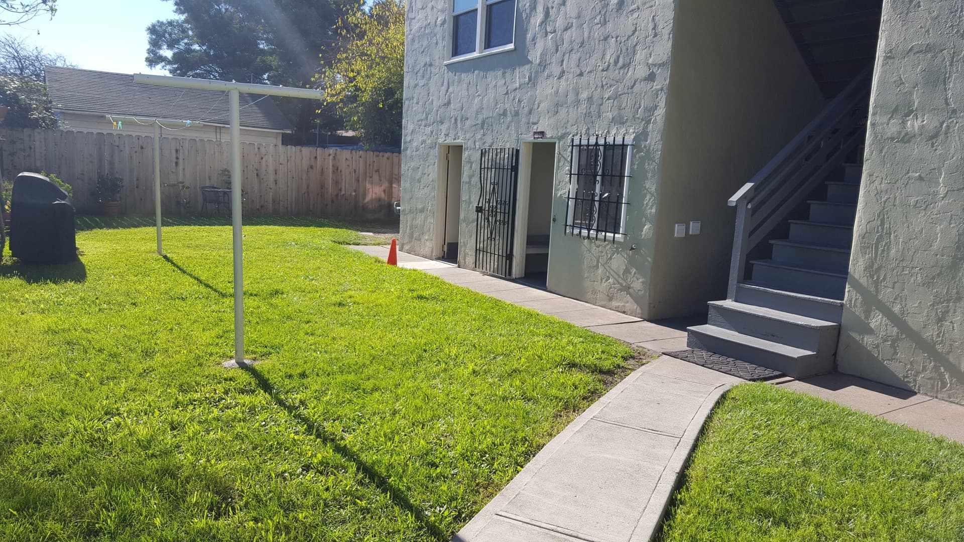 Richmond Apartment: 144 13th St.