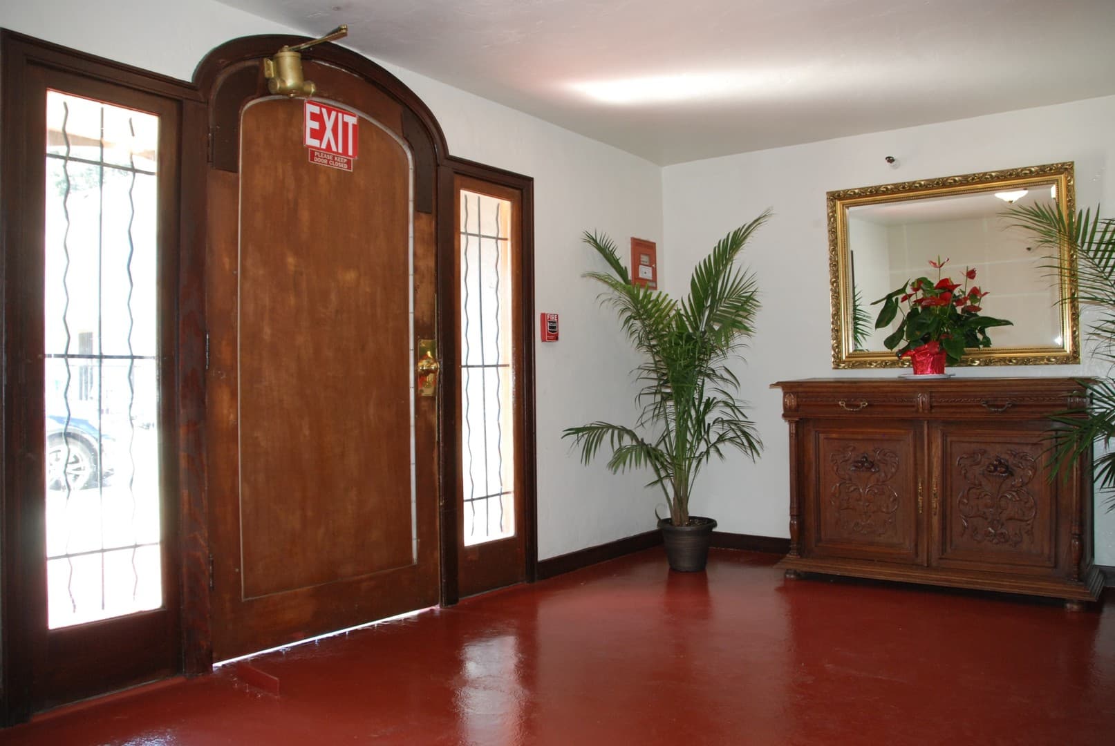 Richmond Apartment: 144 13th St.