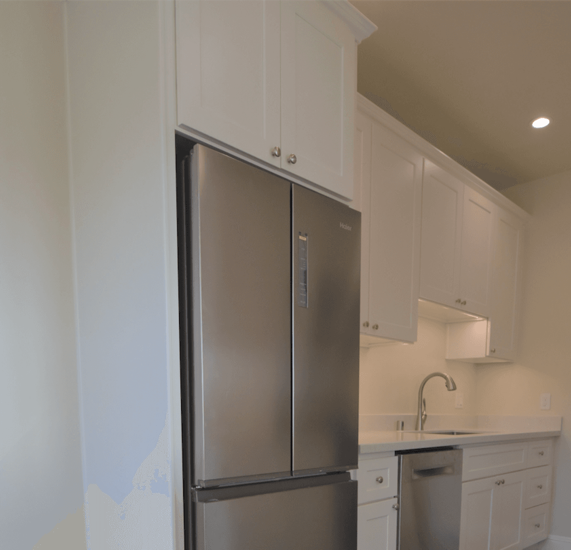 Oakland Apartment: 1759 Seminary Ave