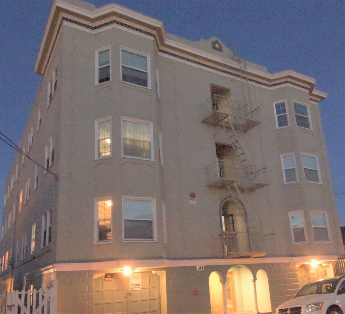 Richmond Apartment: 144 13th St.