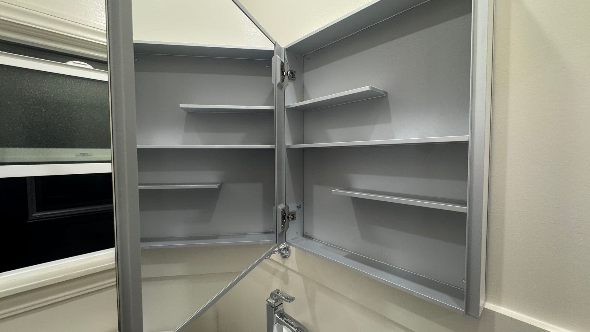 Richmond Apartment: 144 13th St.