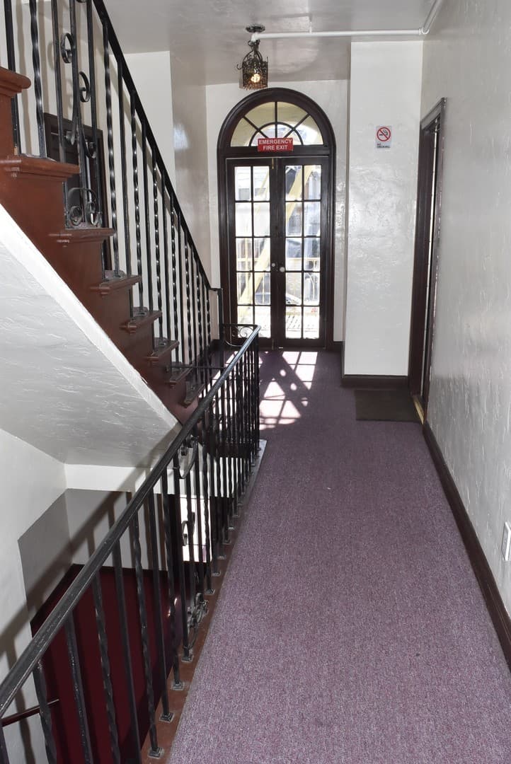 Richmond Apartment: 144 13th St.
