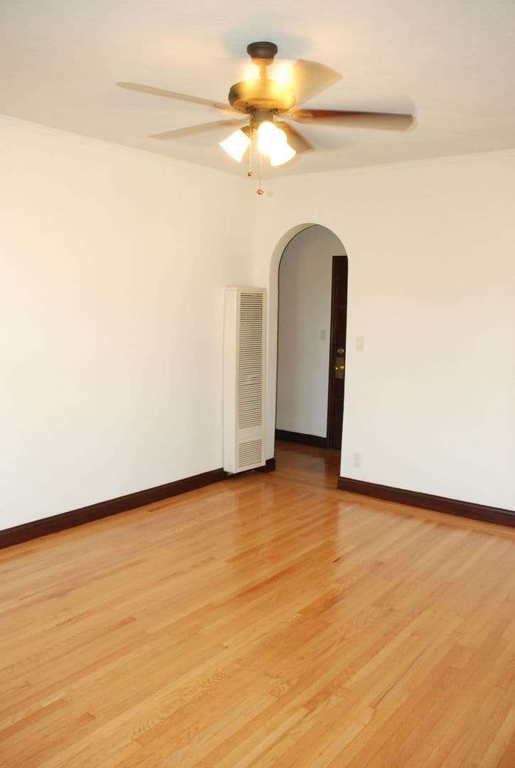 Richmond Apartment: 144 13th St.