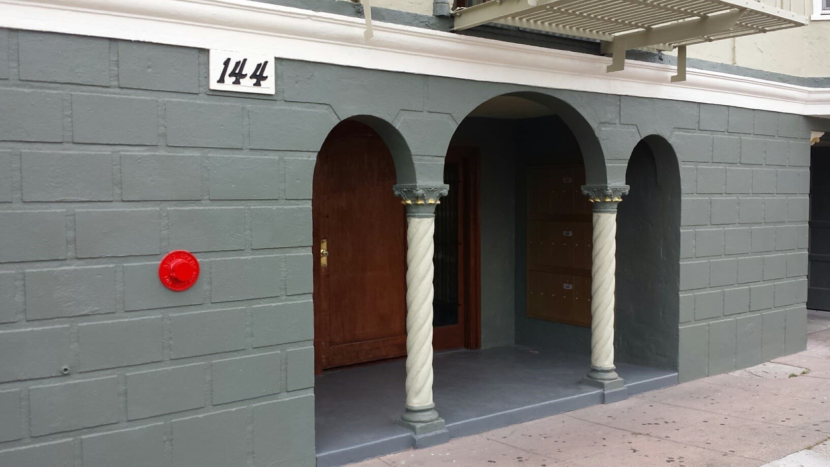 Richmond Apartment: 144 13th St.