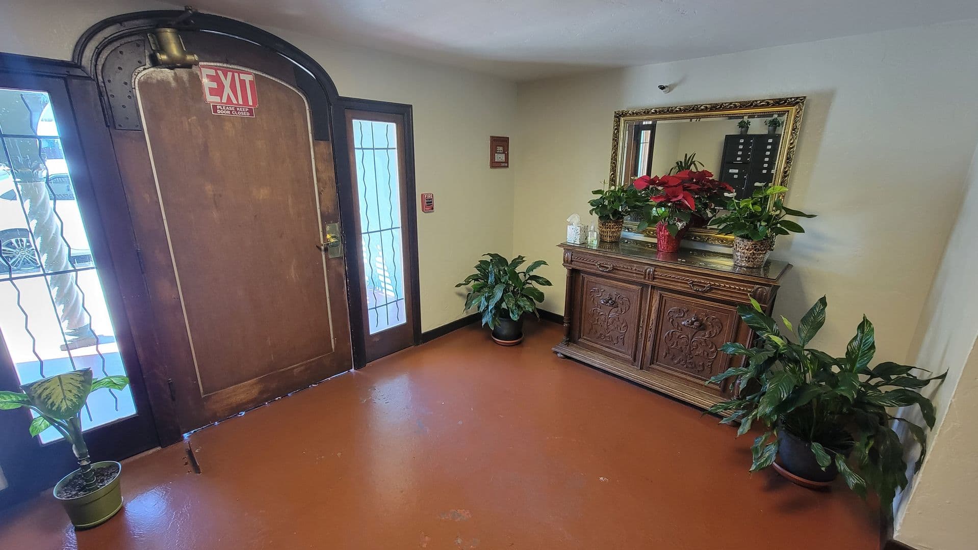 Richmond Apartment: 144 13th St.