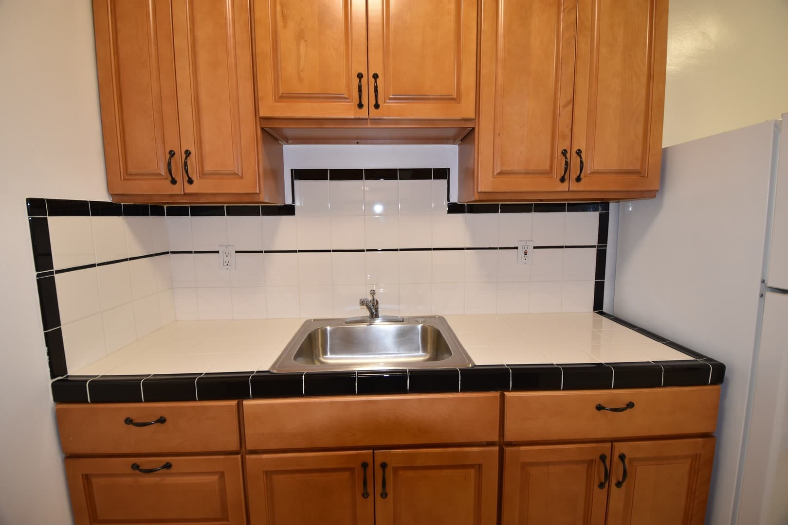 Richmond Apartment: 144 13th St.
