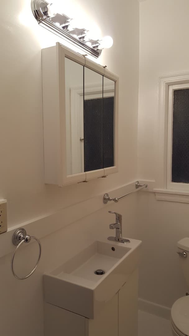 Richmond Apartment: 144 13th St.