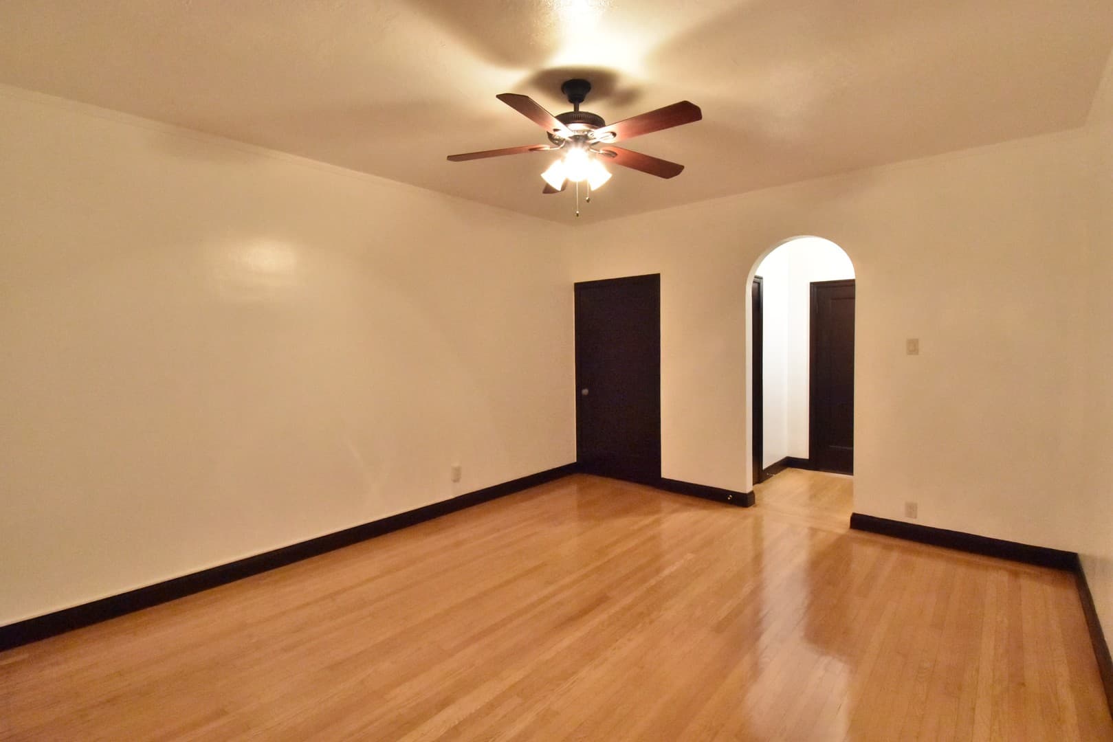 Richmond Apartment: 144 13th St.