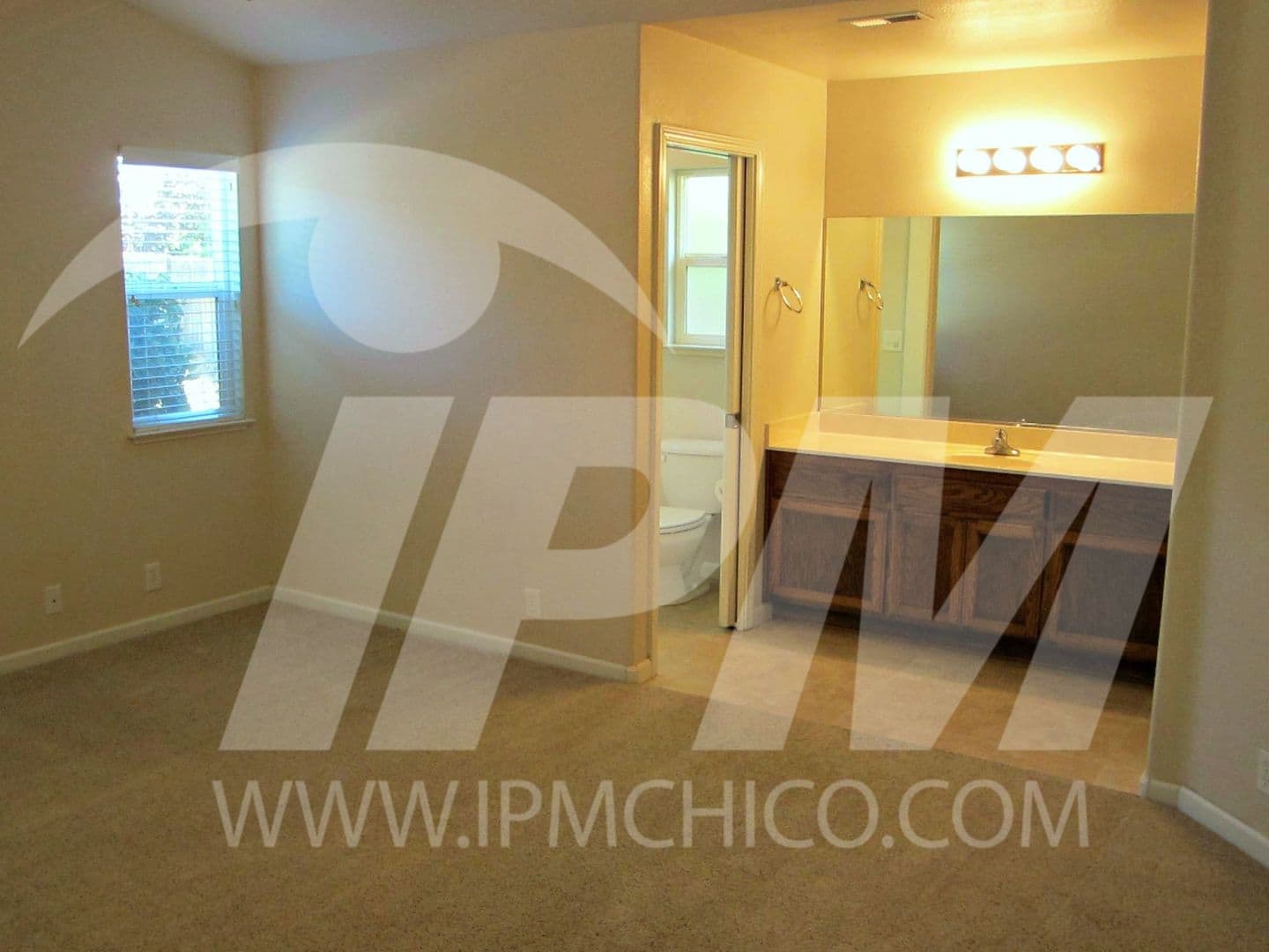 Chico House: 2608 Doral Way