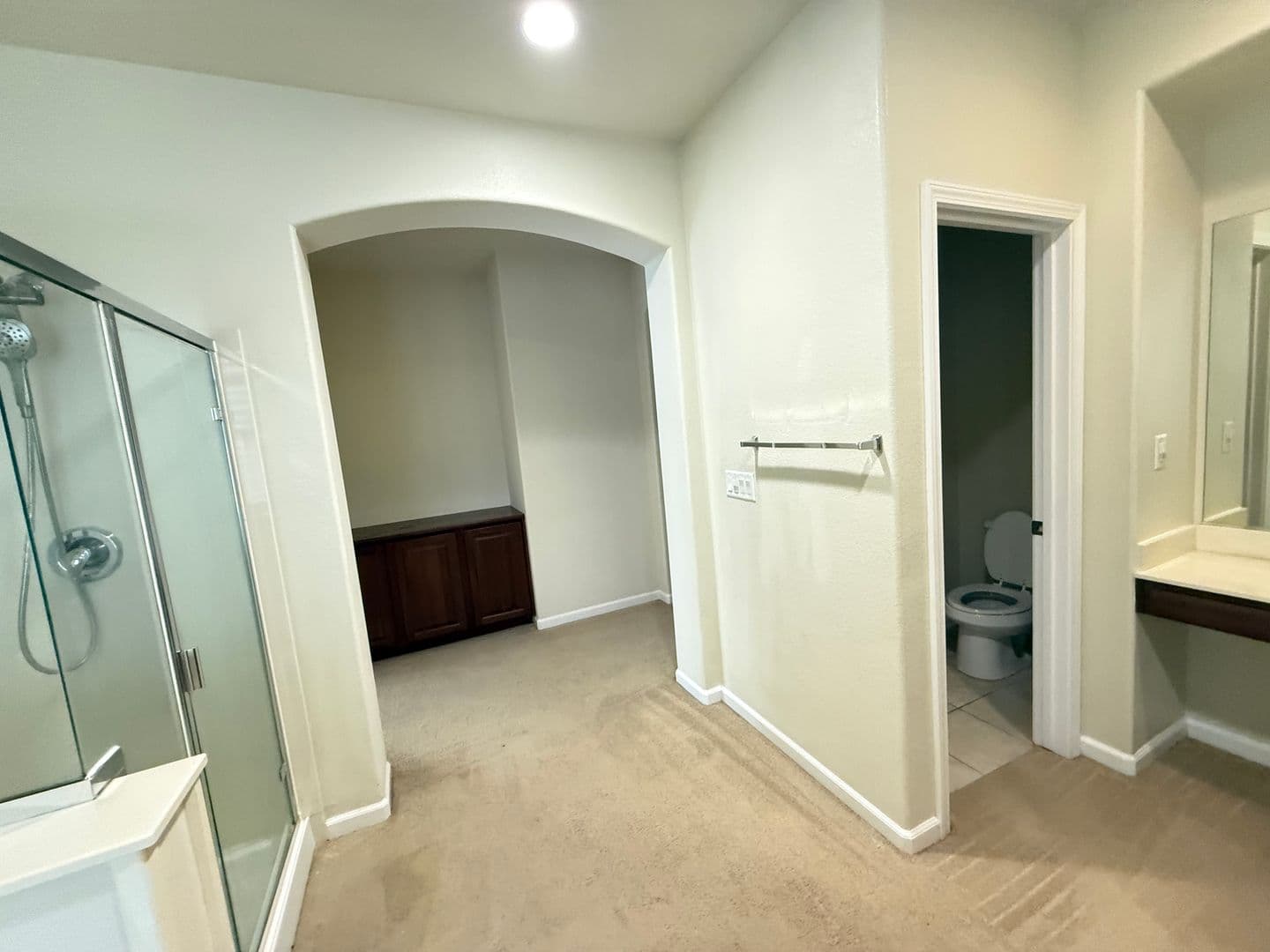 Lincoln House: 1427 Wyndham Lane