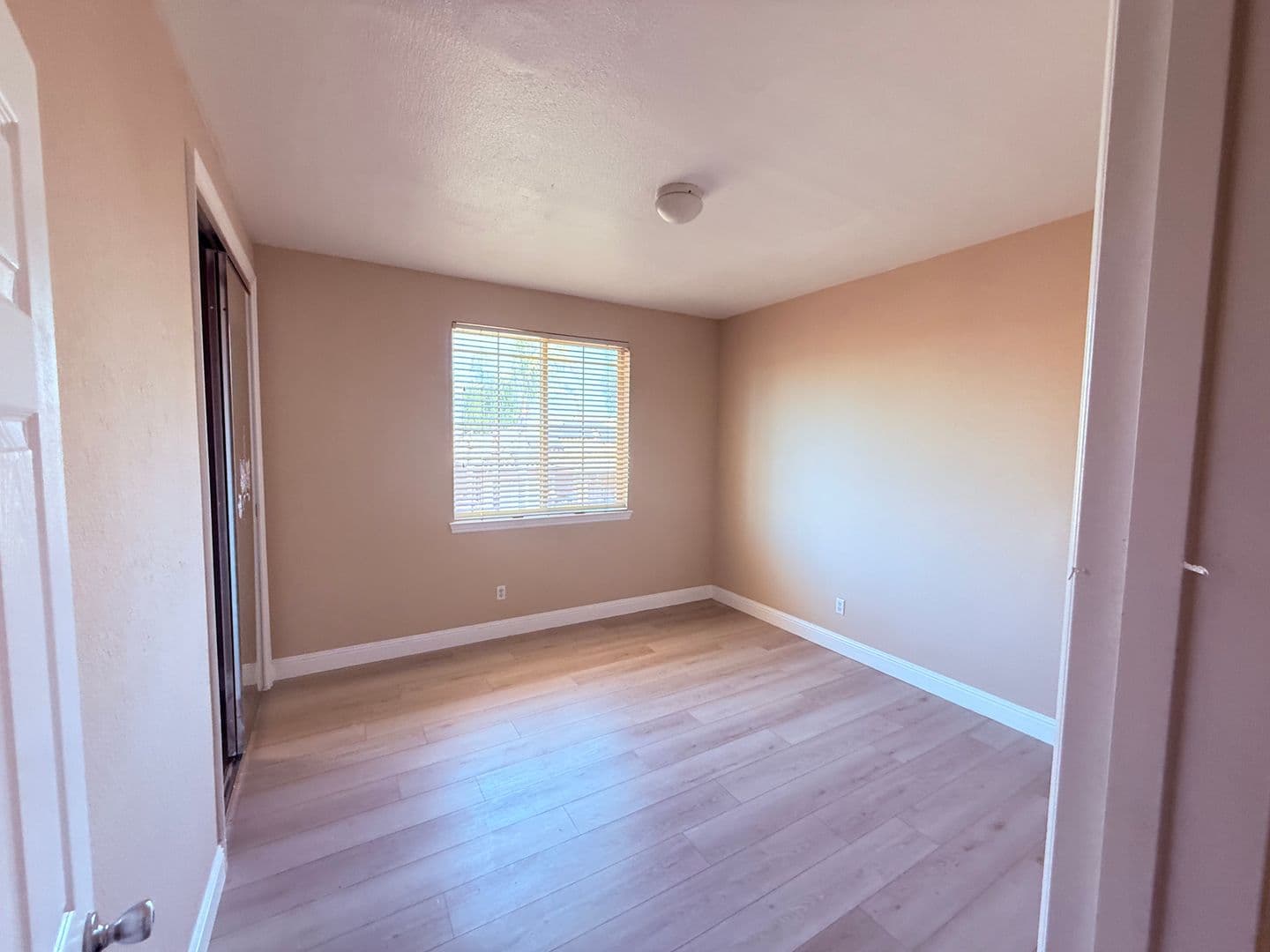 Lincoln House: 2205 Maloney Drive