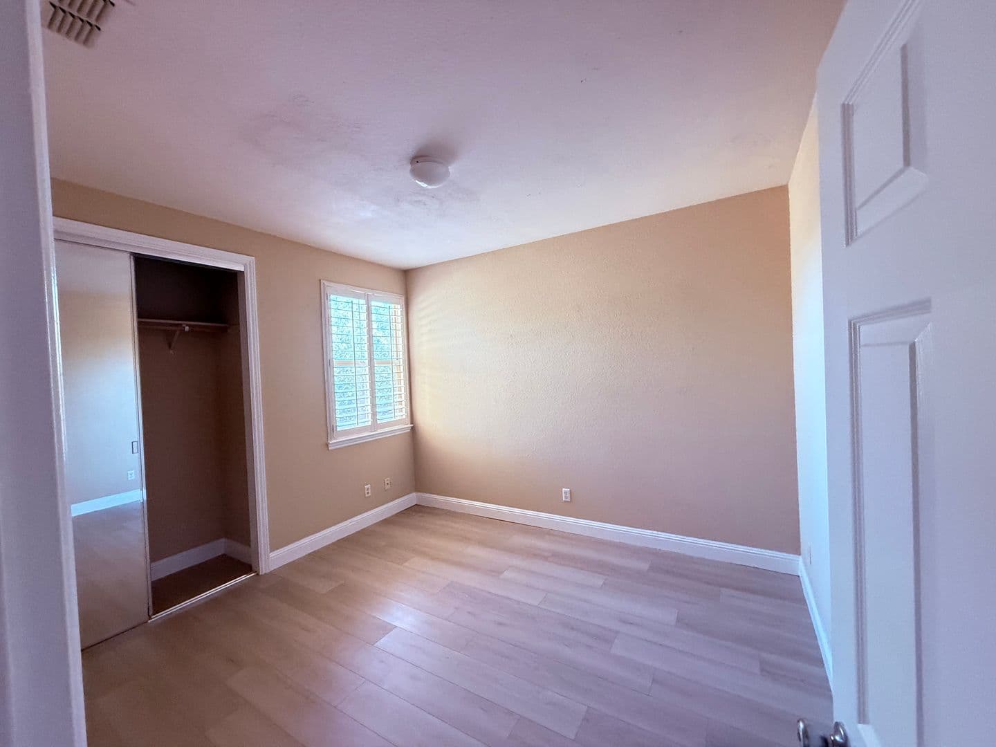Lincoln House: 2205 Maloney Drive