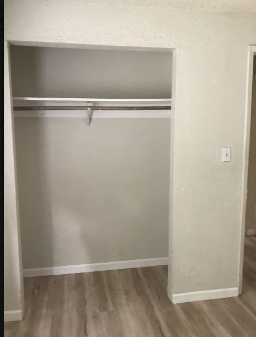 Chico Apartment: 739 West 1st Ave