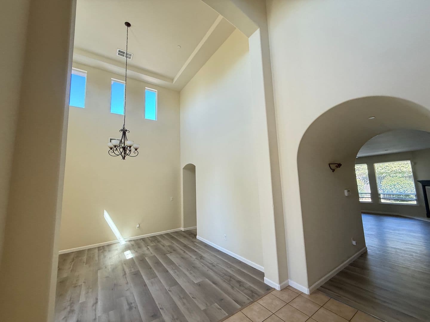 Lincoln House: 1456 Eaglesfield Lane