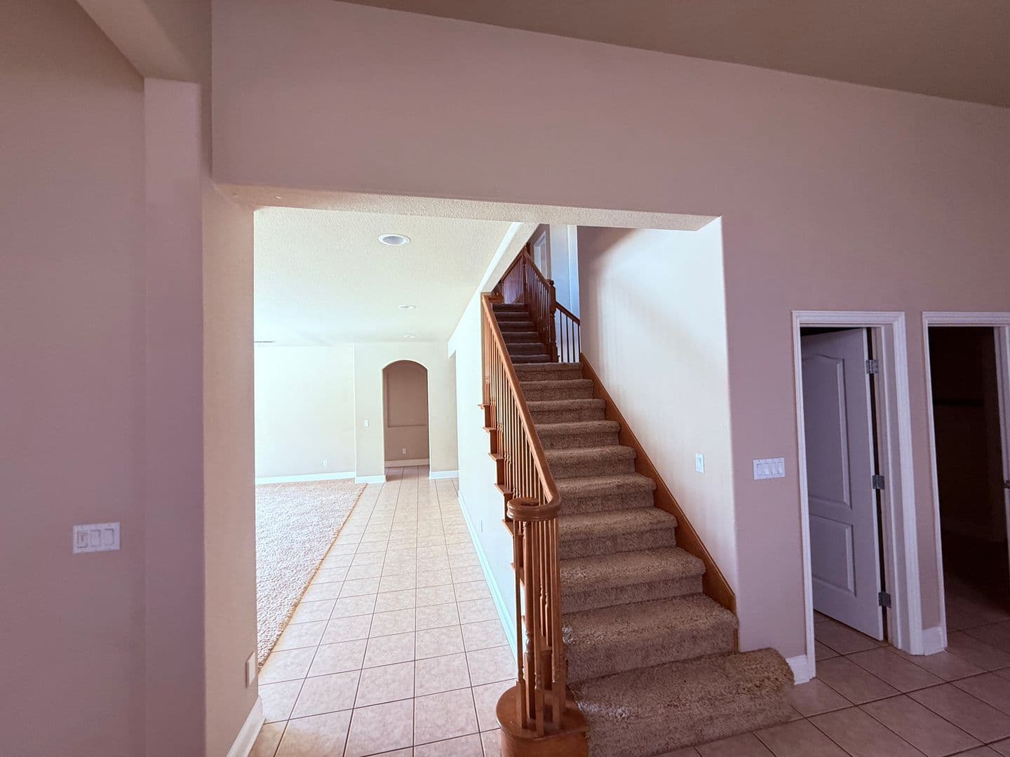 Lincoln House: 2212 Maloney Drive