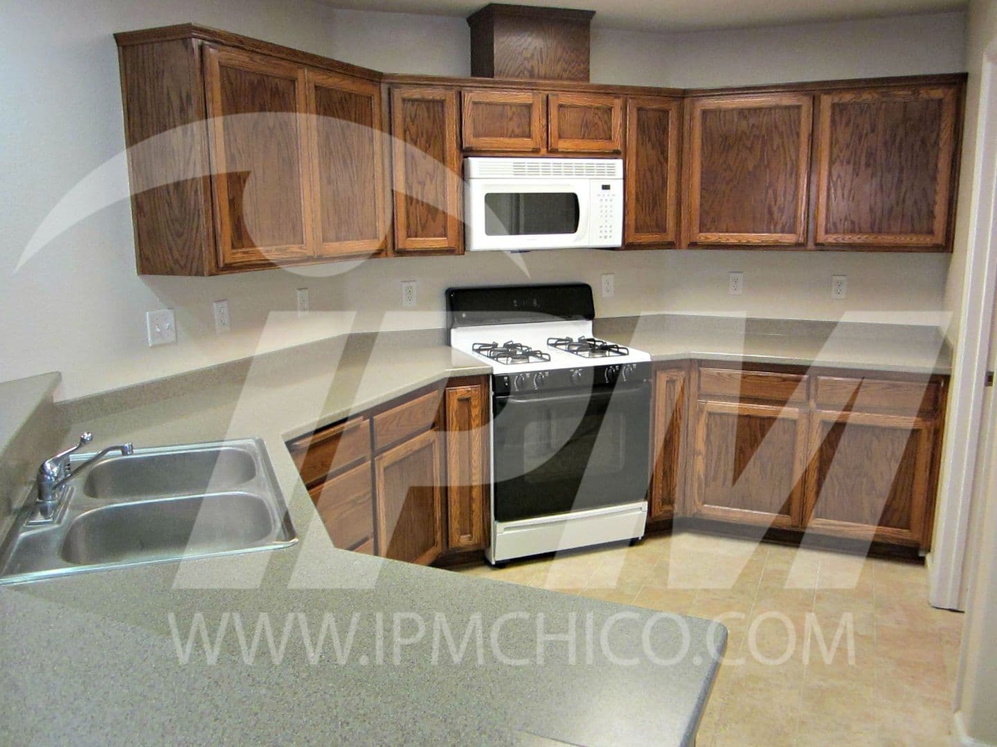 Chico House: 2608 Doral Way