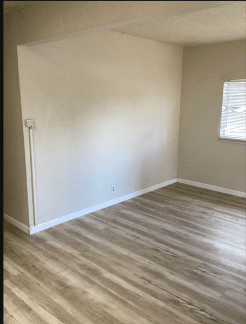 Chico Apartment: 739 West 1st Ave