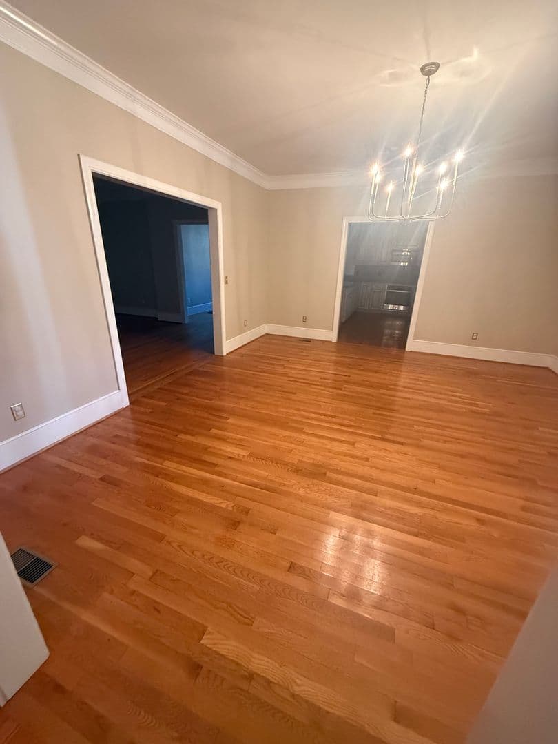 Florence House: 913  Mohawk Drive