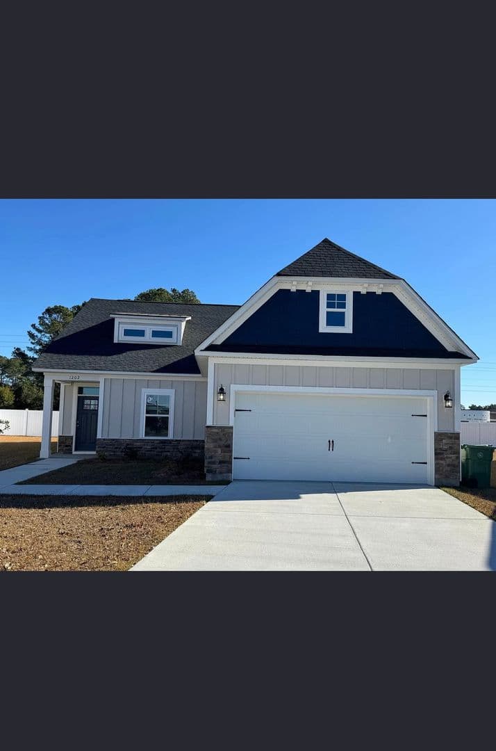 Florence House: 1202 Sanctuary Lane