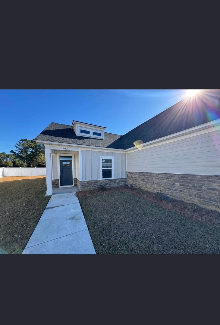 Florence House: 1202 Sanctuary Lane