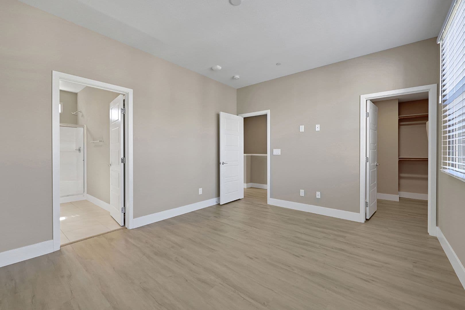 Las Vegas House: 11258 Essence Point #206
