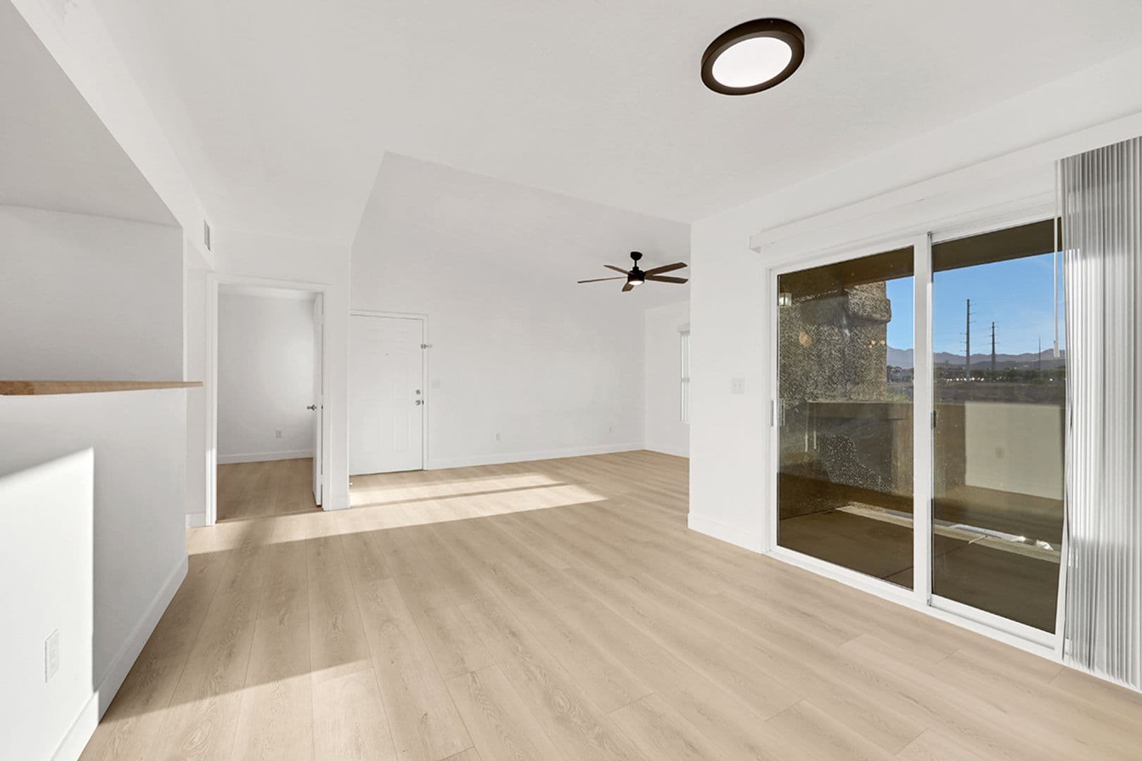 Las Vegas House: 6650 W Warm Springs Rd #2163