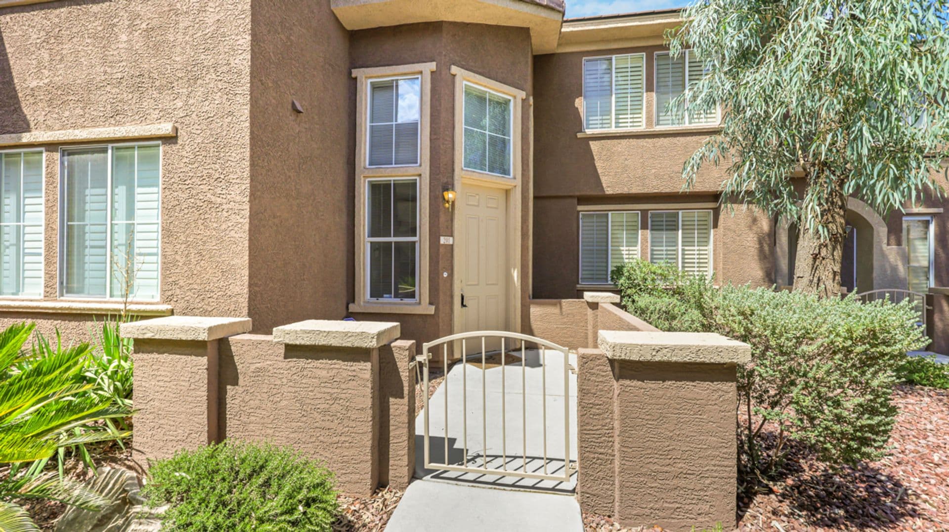 Las Vegas House: 3925 Palm Beach #201