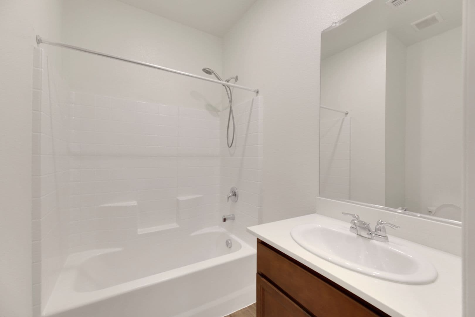 Henderson House: 2932 Aragon Terrace