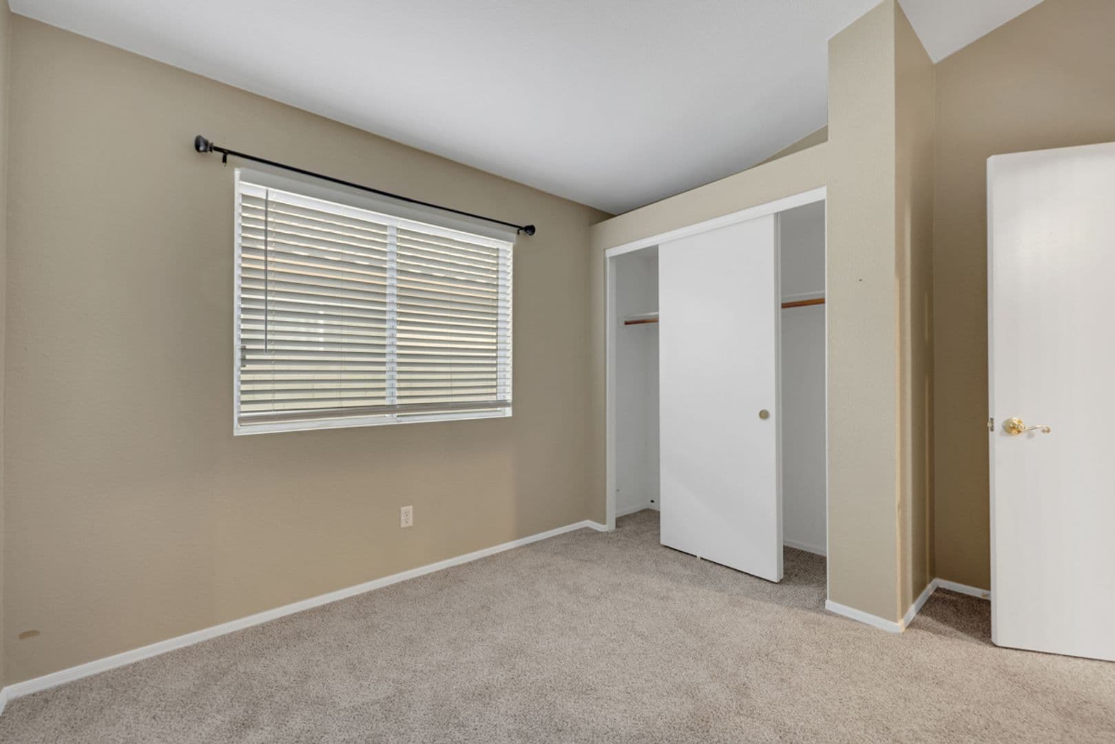 Las Vegas House: 8396 Drop Camp