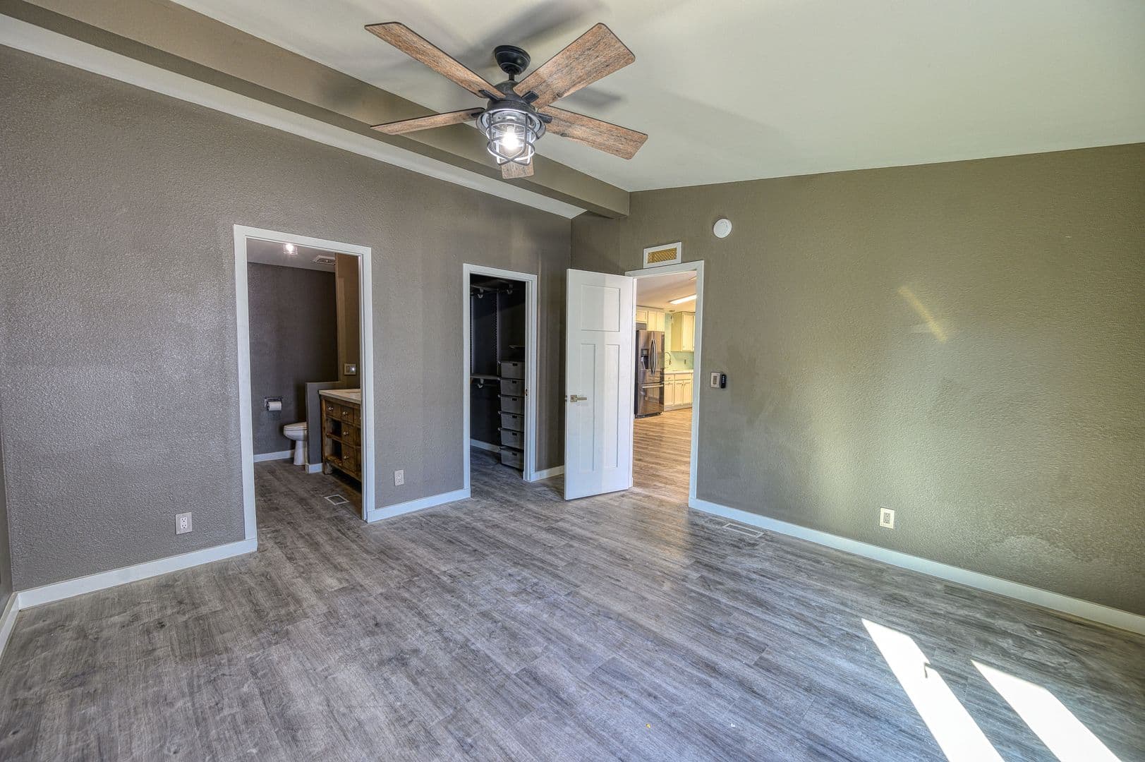 Las Vegas Townhome: 5581 Wheatfield Dr