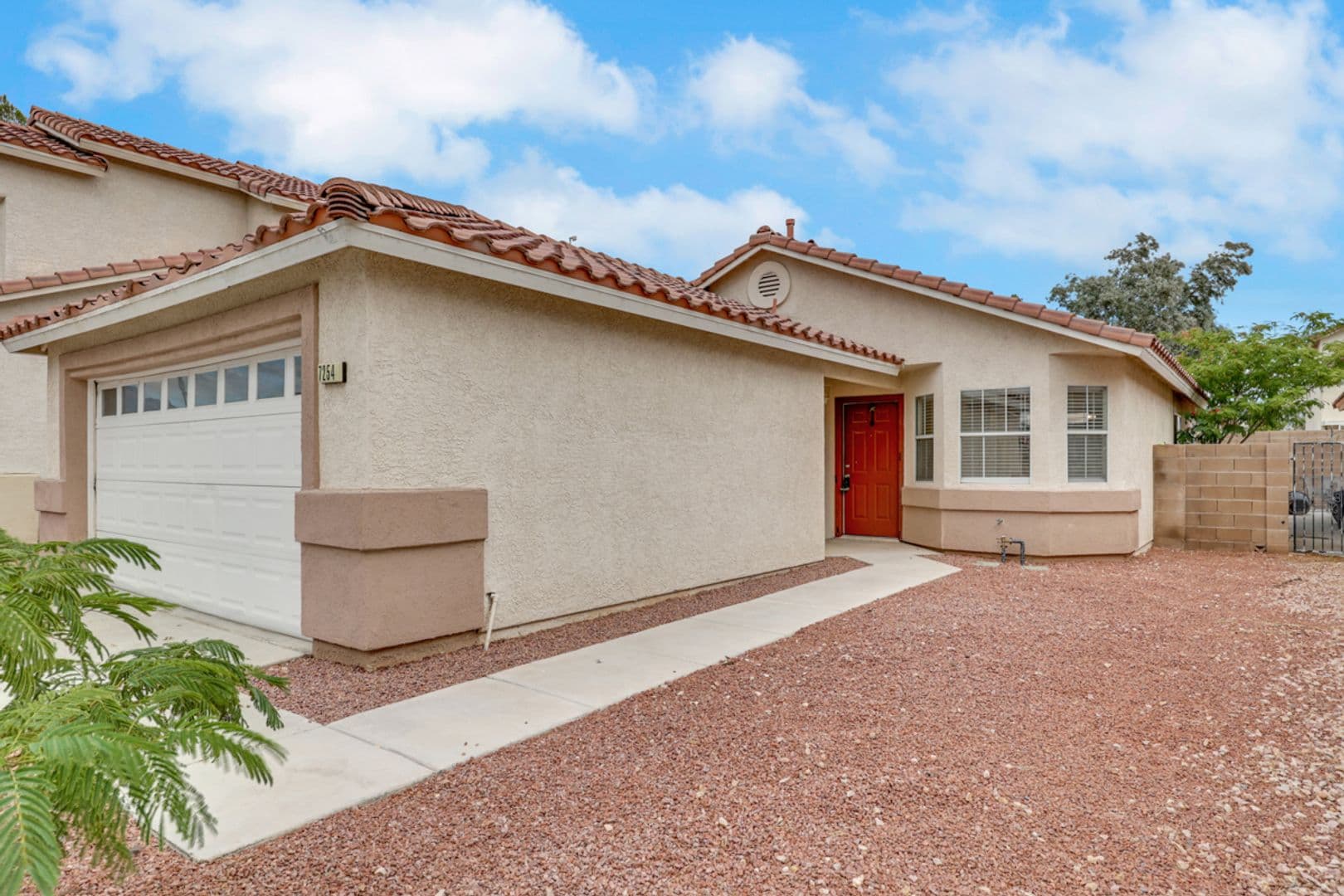 Las Vegas House: 7254 Rock Castle