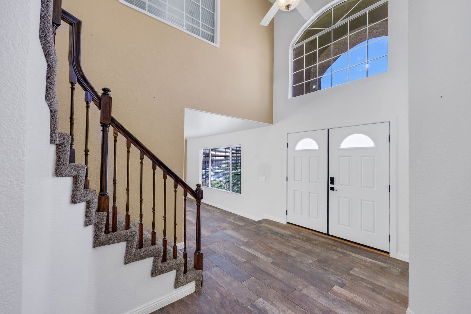 Henderson House: 815 Stillwater Lane