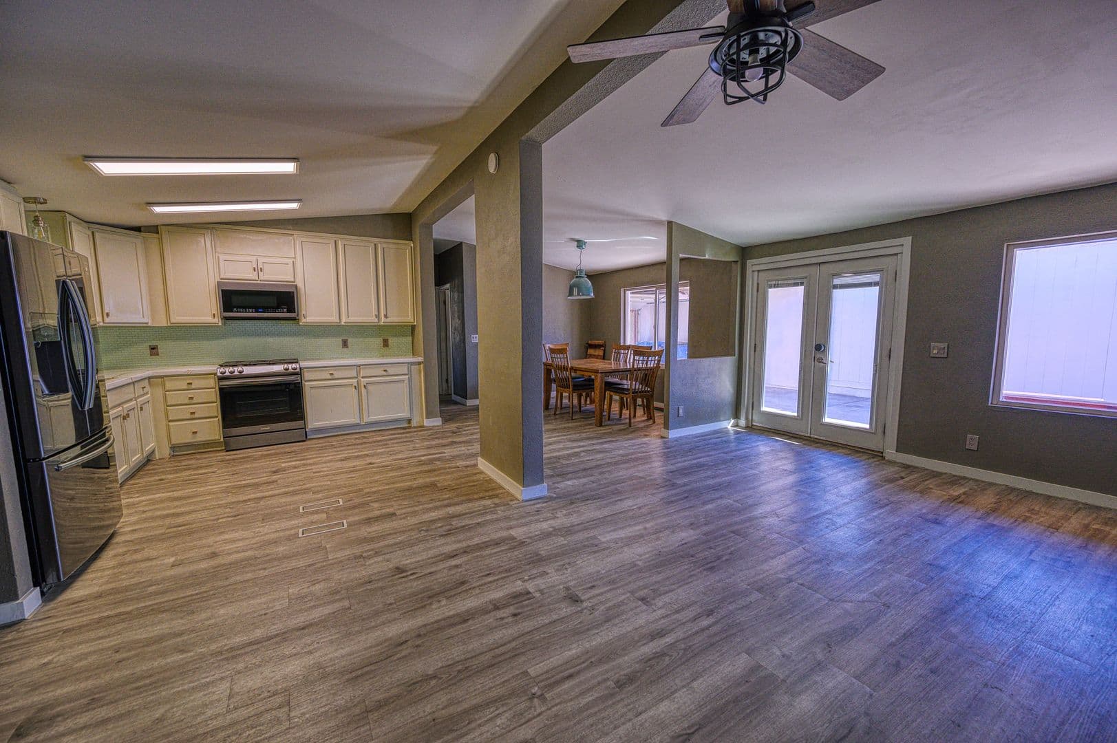 Las Vegas Townhome: 5581 Wheatfield Dr