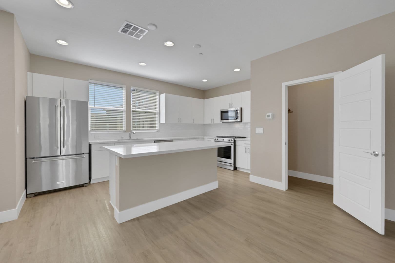Las Vegas House: 11258 Essence Point #206