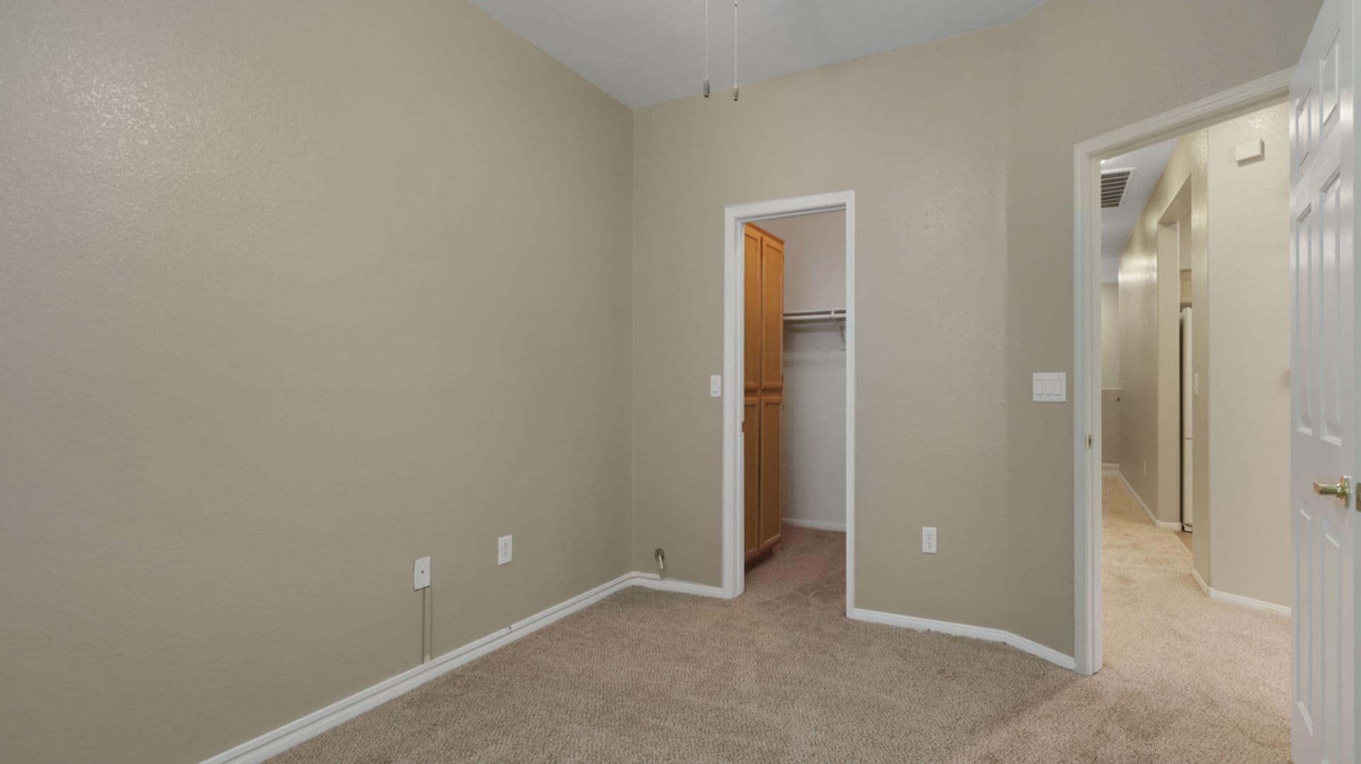 Las Vegas House: 3925 Palm Beach #201