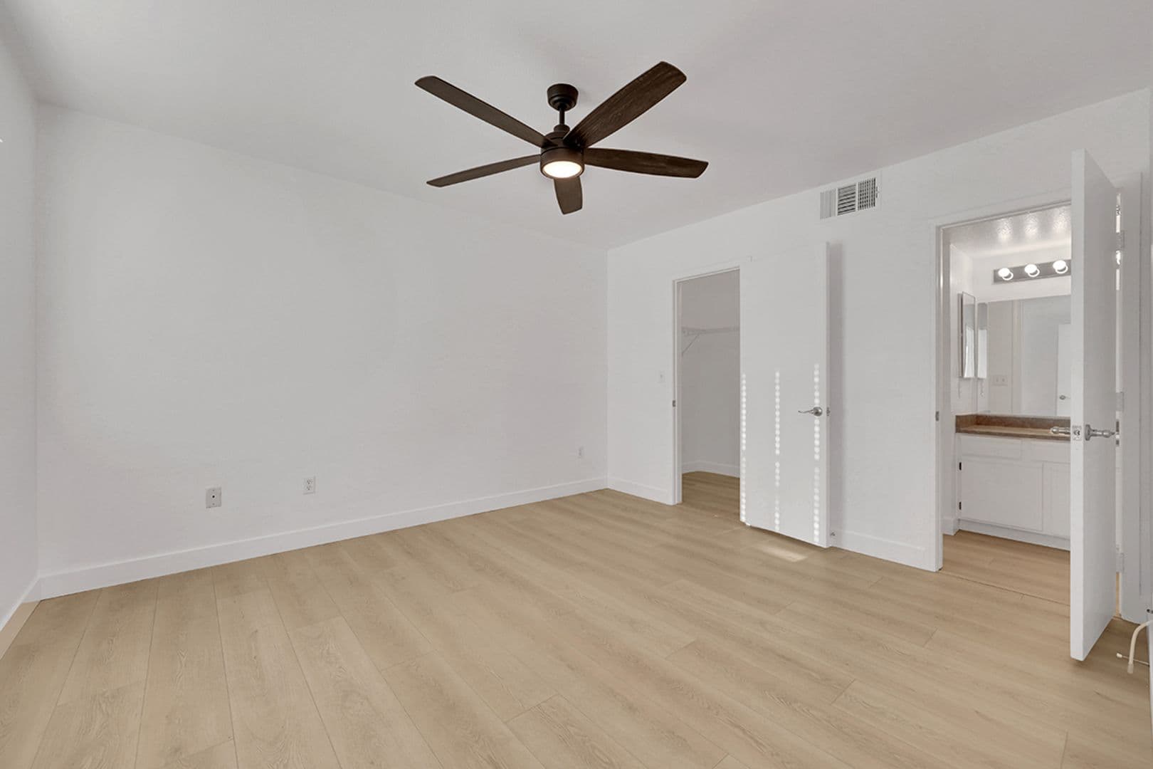 Las Vegas House: 6650 W Warm Springs Rd #2163