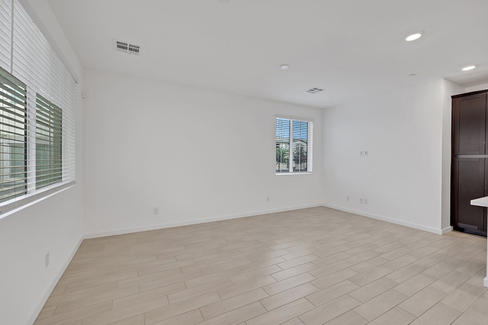 Las Vegas House: 5730 Sky Pointe Dr #169