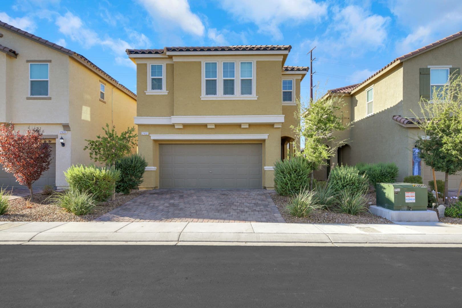 Henderson House: 2932 Aragon Terrace