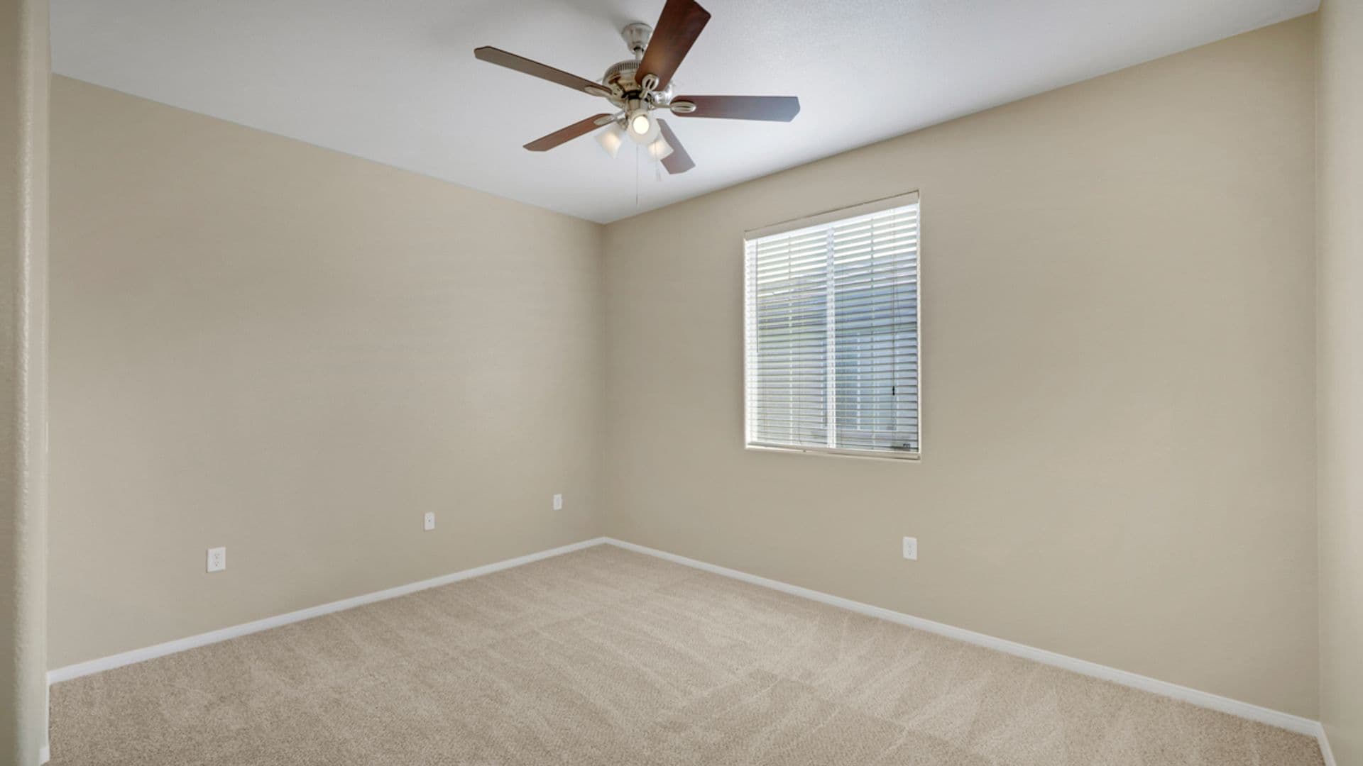 Las Vegas House: 3925 Palm Beach #201